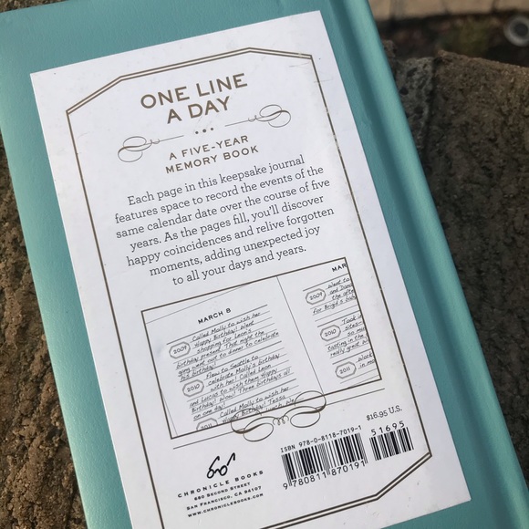 One line a day 5 year memory book - Picture 5 of 12